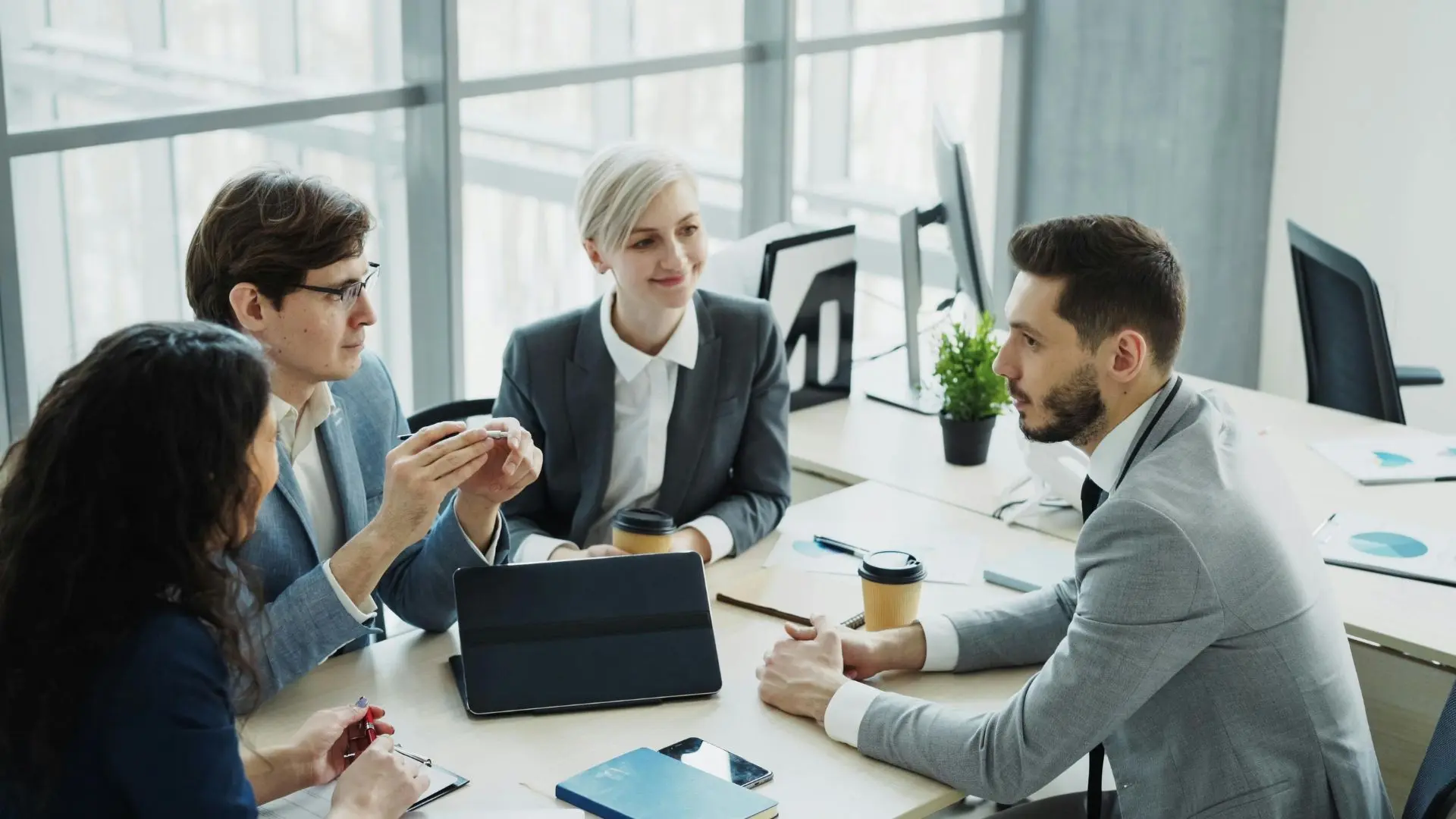 The Best AI Tools For Private Equity and Venture Capital Firms